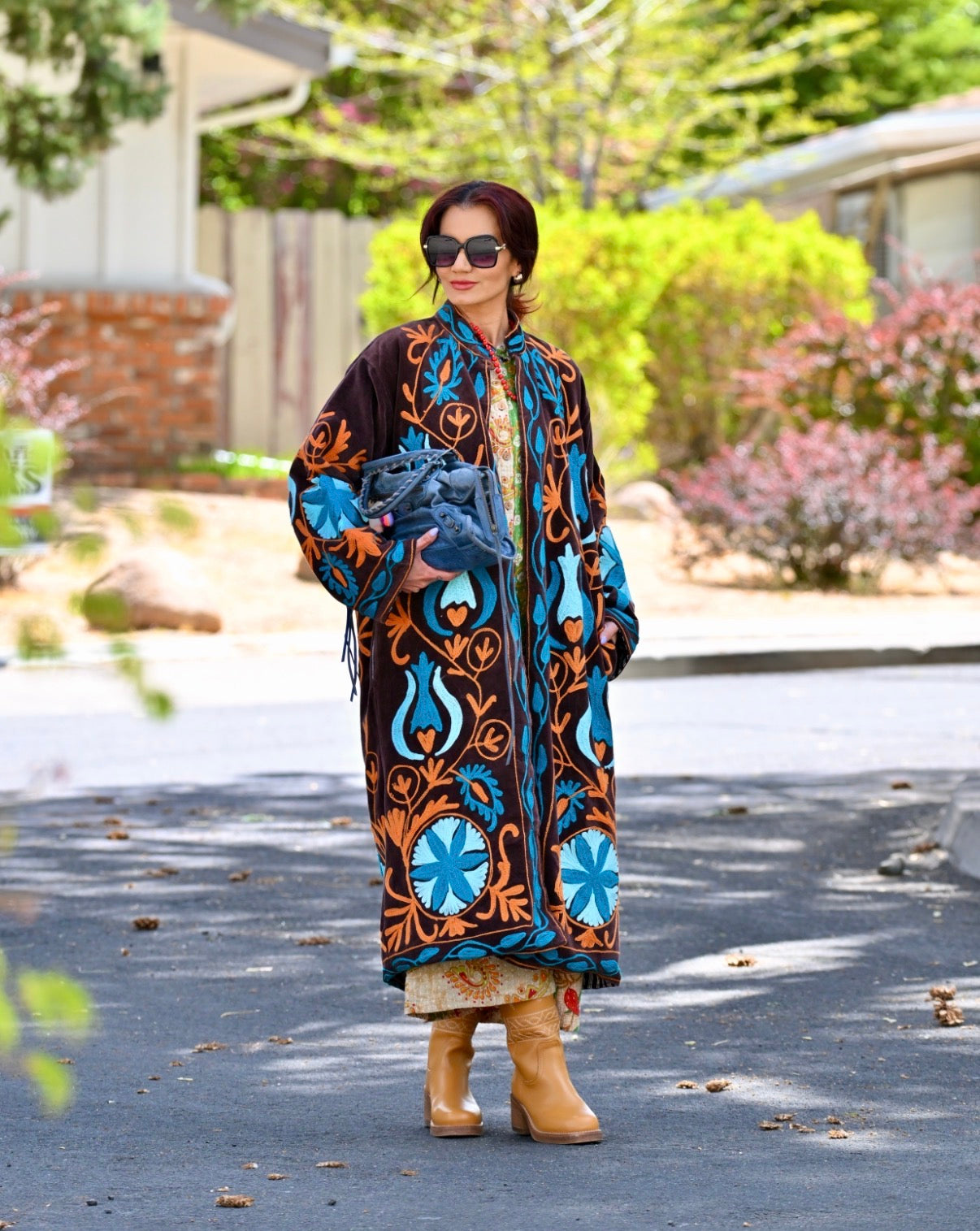Velvet embroidered coat