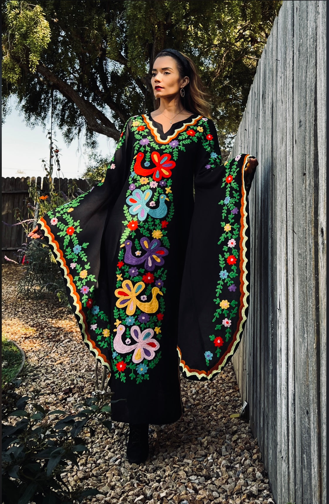 Butterfly sleeves embroidered kaftan